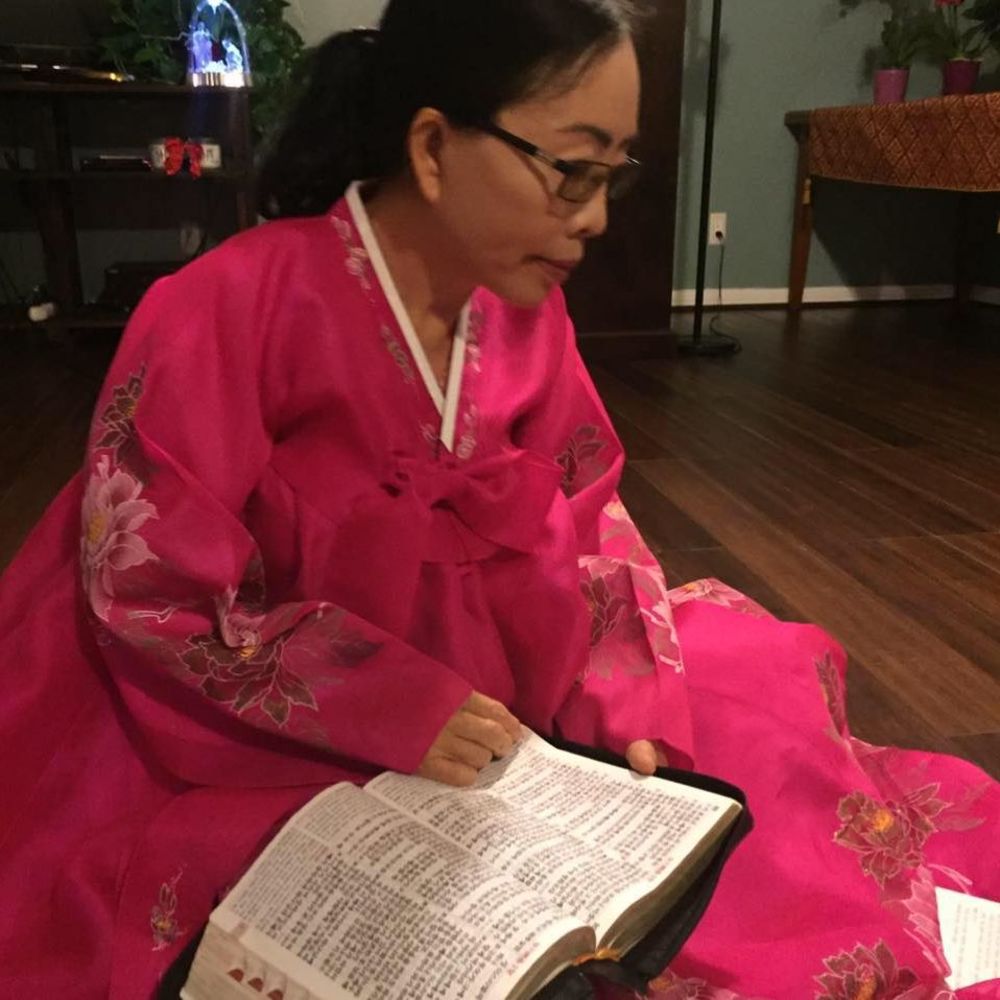 Meet your Posher, Hye